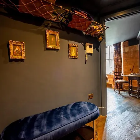 דירה The Enchantment Chamber *